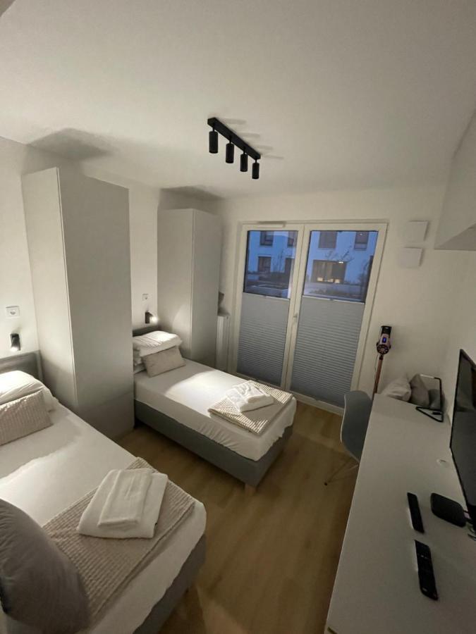 Apartament 4 Bed 2 Room Warschau Buitenkant foto